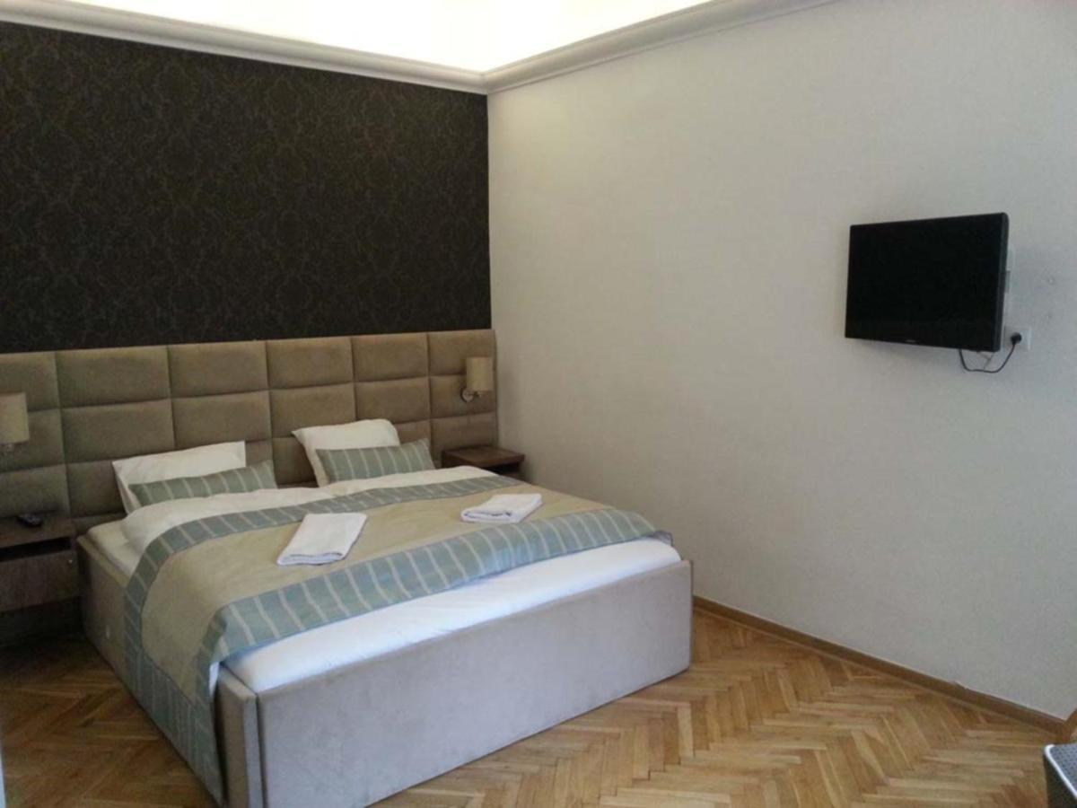 Chmielna 5 Rooms & Apartments 华沙 外观 照片